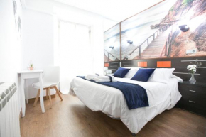 Отель Hostal La Bañezana  Мадрид